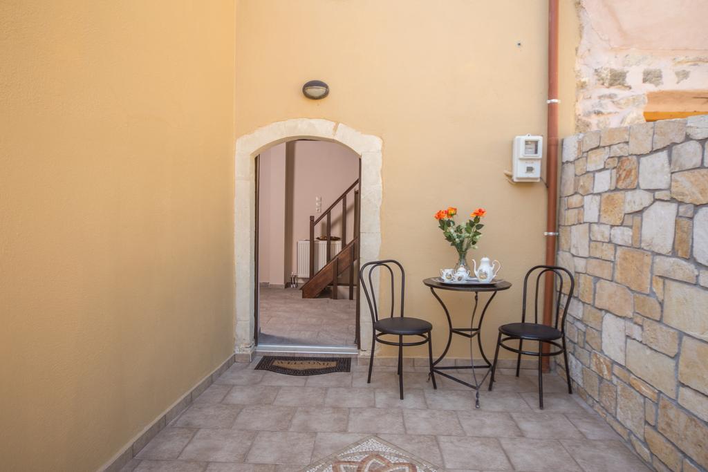 Villa Galanthus Listaros ภายนอก รูปภาพ